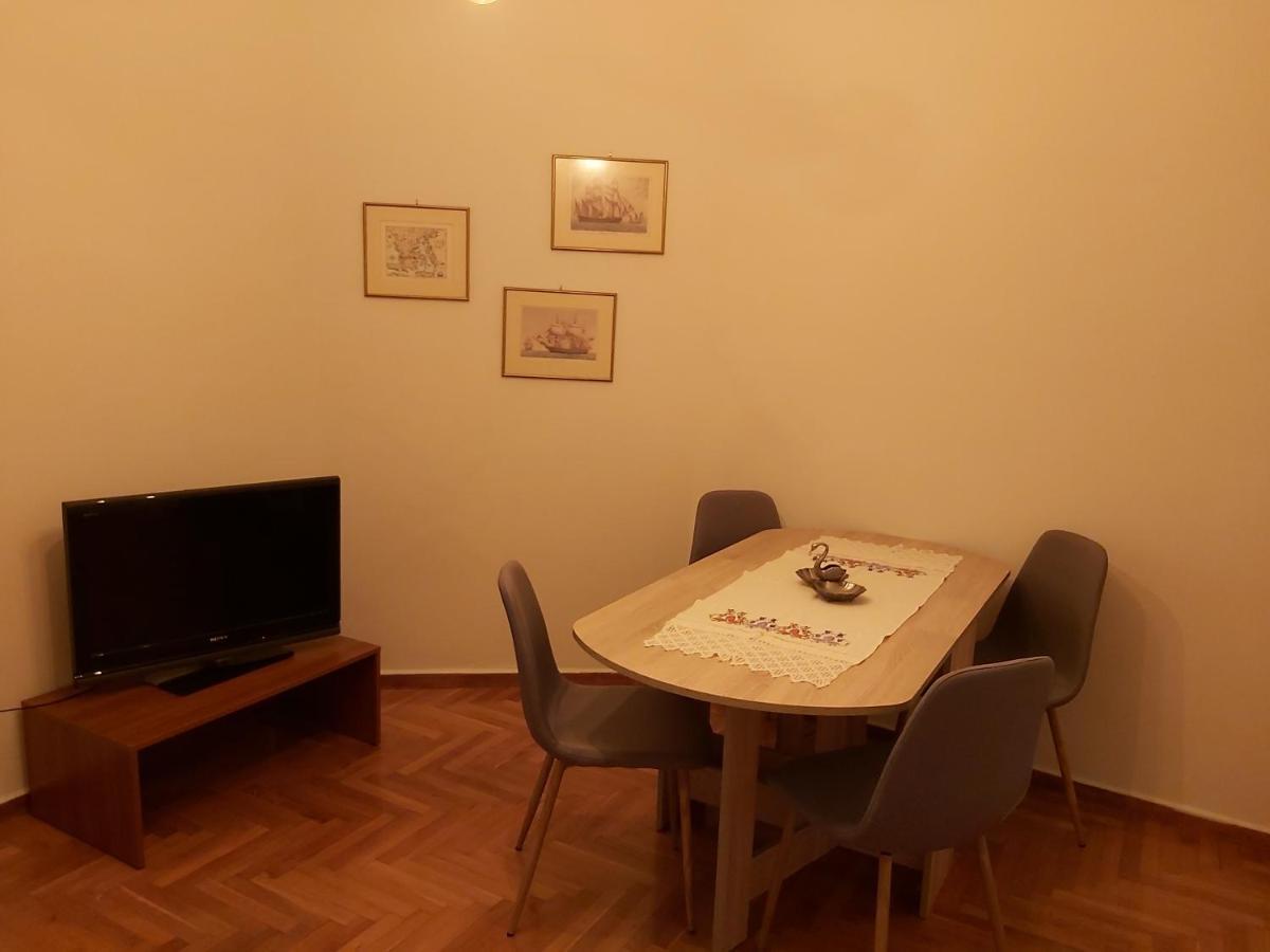 Maria'S Comfort Home Каламата Екстериор снимка